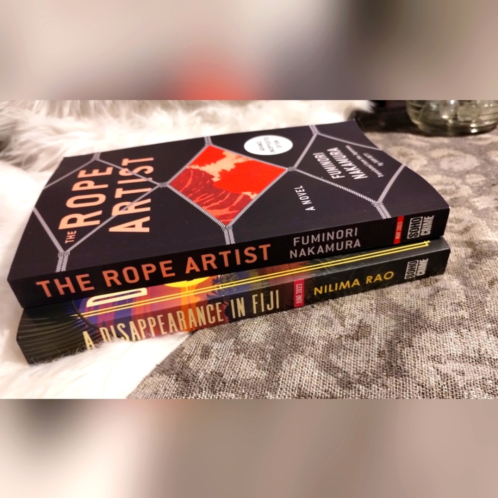 2 New Advanced Edition SOHO CRIME Book Bundle